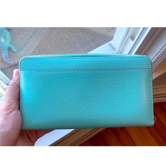 Preowned Kate Spade Aqua blue Wallet/card holder in good condition - Picture 3 of 6